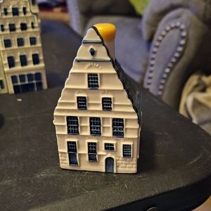 KLM Delft Ceramic House Collectable #35